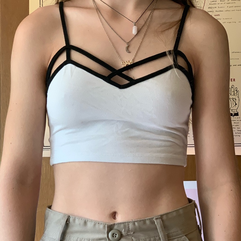 Brandy Melville White Strappy Croptop/Brallette